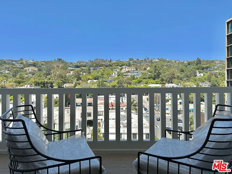999 N Doheny Dr #904 — Photo 14