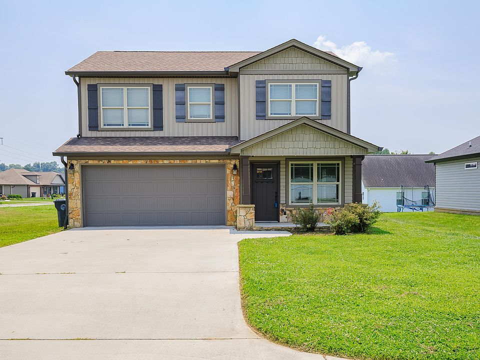 1st image of 11 Dove Dr