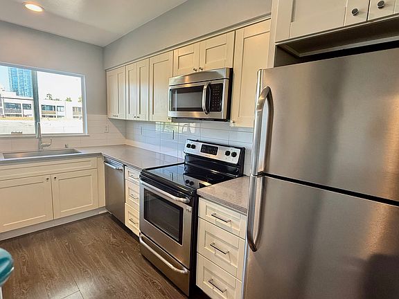 5th image of 1200 E Ocean Blvd APT 76