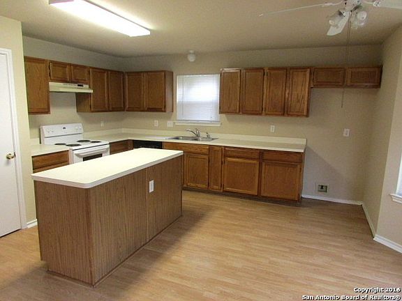 2nd image of 1029 Gate Creek Ln
