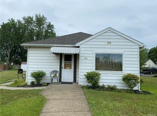 343 Maryvale Dr, Cheektowaga, NY 14225