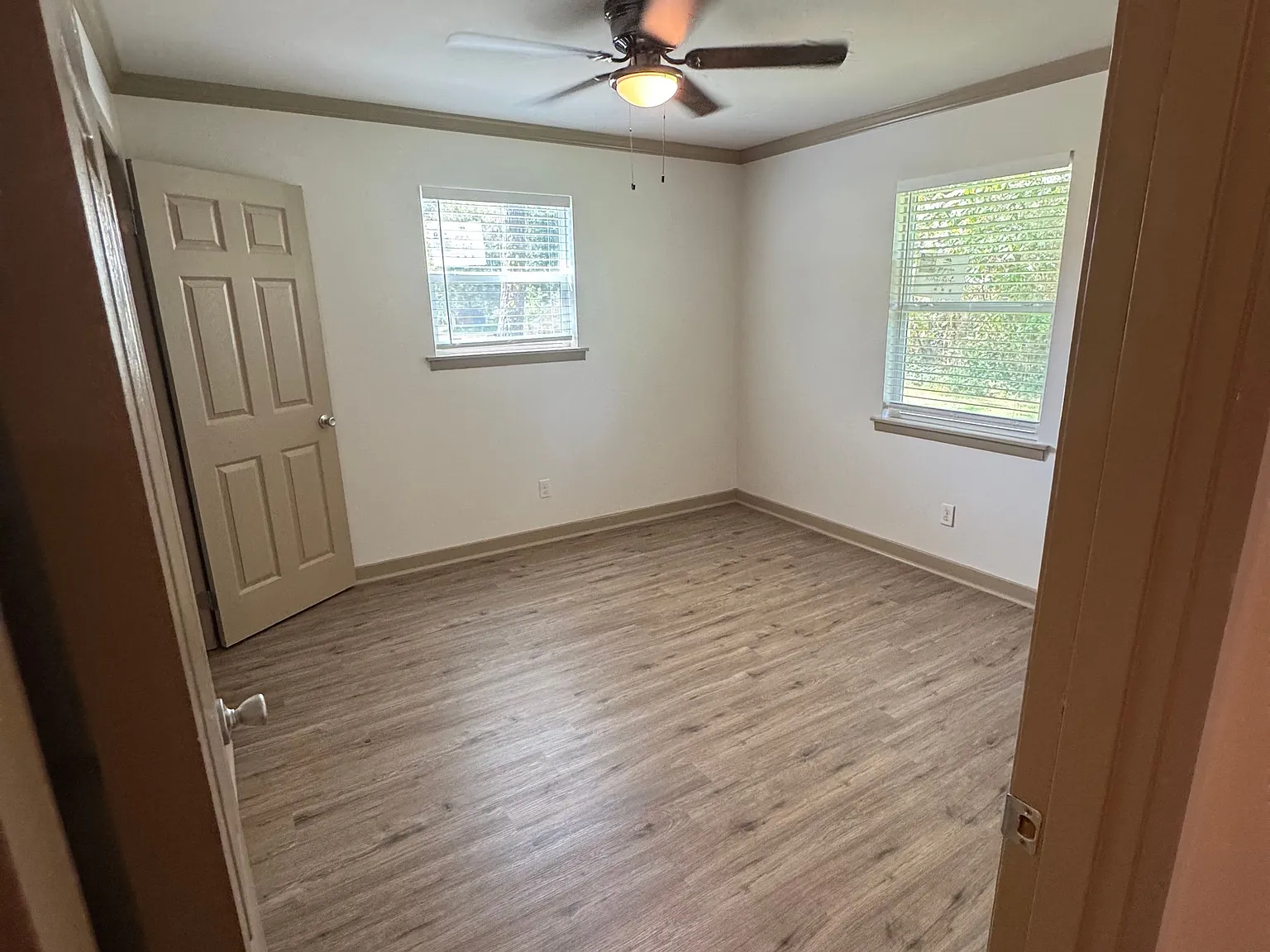 2 bed, 1.0 bath, 881 sqft, $950 — Photo 3