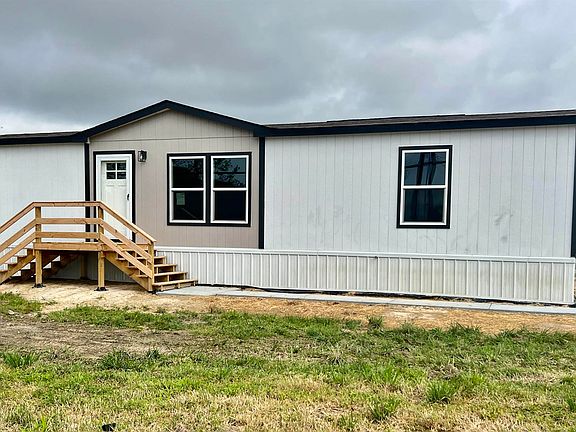 2nd image of 276 Vickie Ln