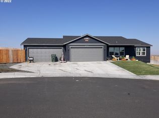 415 Chelsea Ln, Stanfield, OR 97875
