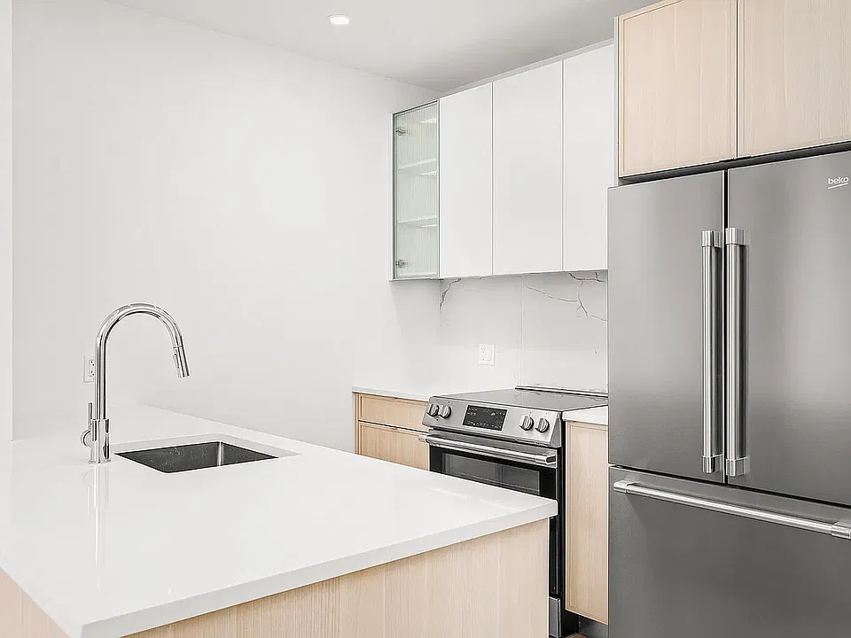 218 Front St #632