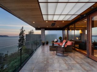 3673 Sunset Ln, West Vancouver, BC