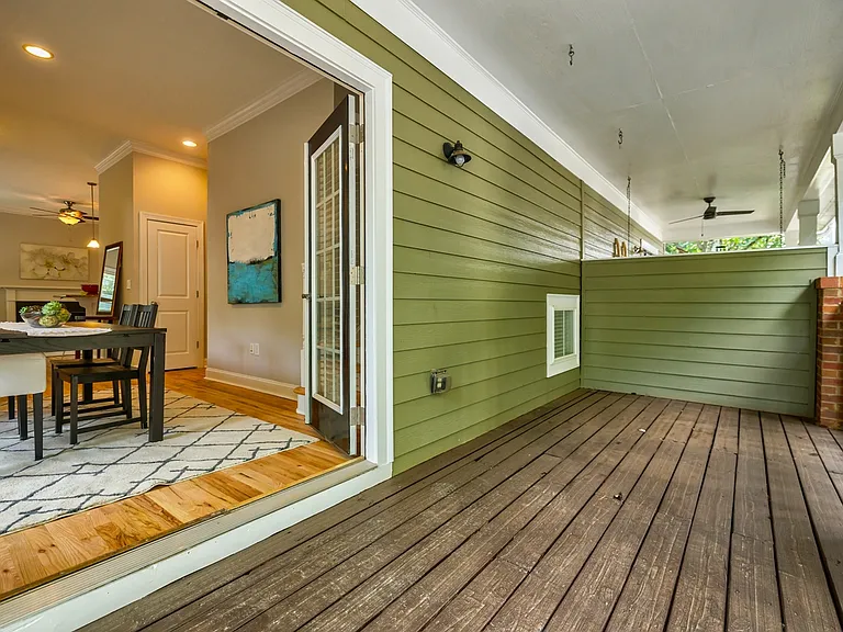 237 Carlyle Park Dr NE — Photo 32