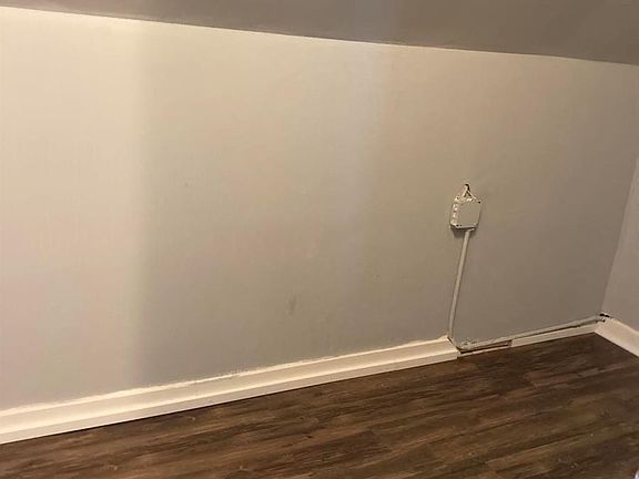 4th image of 730 Eastern Ave NE #2
