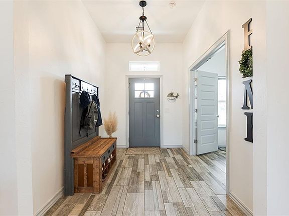 4th image of 2899 Pecan Rdg