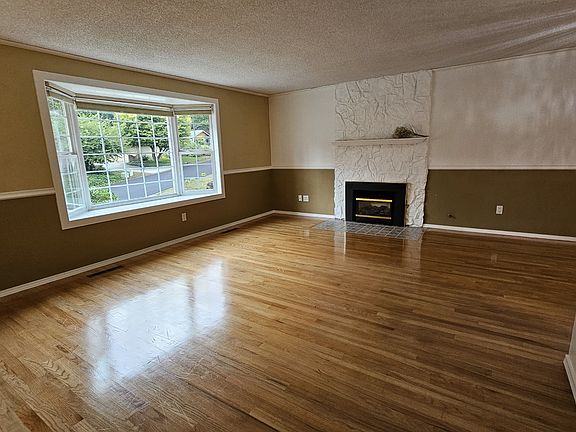 3rd image of 9530 51st St W