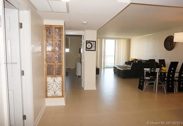 19370 Collins Avenue Seasonal #923 — Photo 12