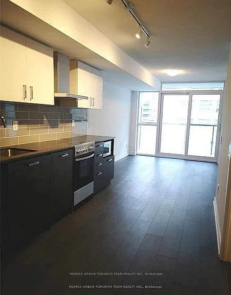 125 Redpath Ave #608 — Photo 5