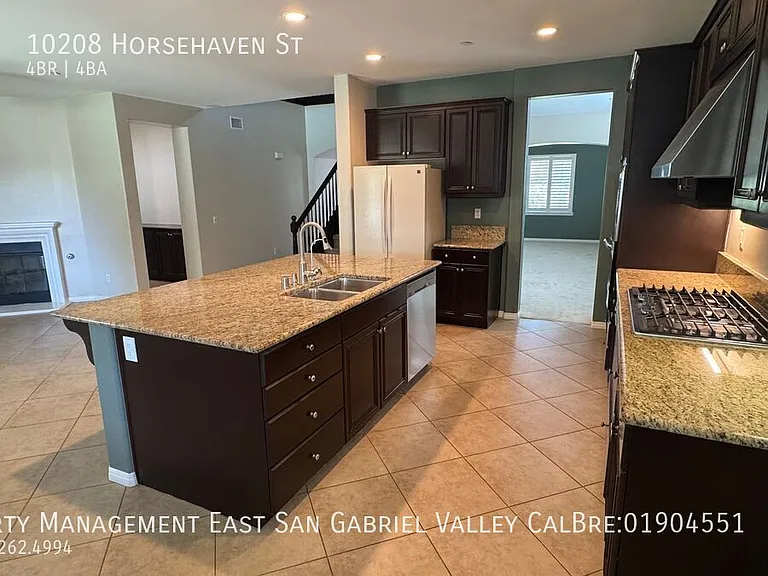 10208 Horsehaven St — Photo 14