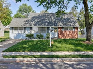 14 Thomas Rd, Glen Burnie, MD 21060