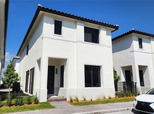 8119 NW 42nd St, Doral, FL 33166