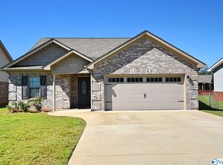 17387 Morgan Dr, Harvest, AL 35749