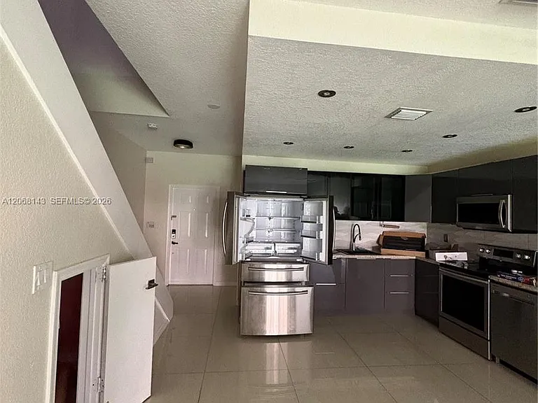 5725 Tuscany Way — Photo 34