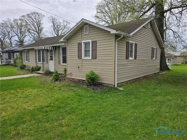 107 Superior St, Oakwood, OH 45873