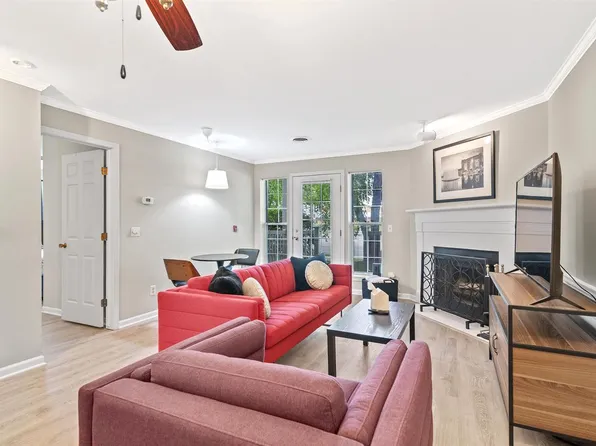 2 Captains Court #3, Madison, WI 53719