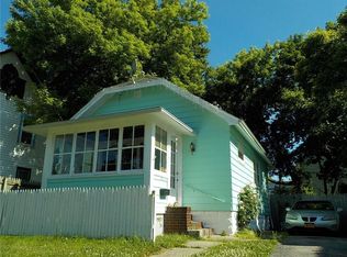 403 Roycroft Dr, Rochester, NY 14621