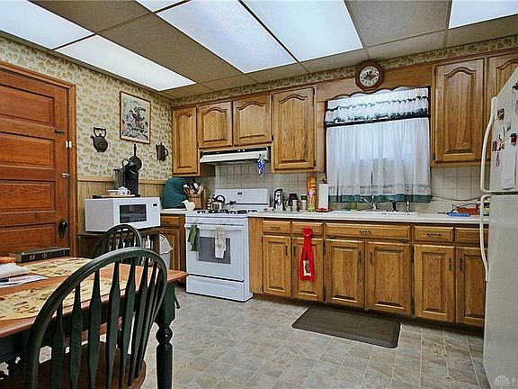 2nd image of 16 Virginia Ave