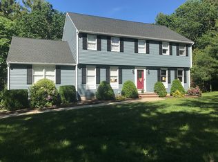 22 Kings Row, North Reading, MA 01864