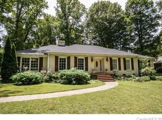 4520 Sharon View Rd, Charlotte, NC 28226