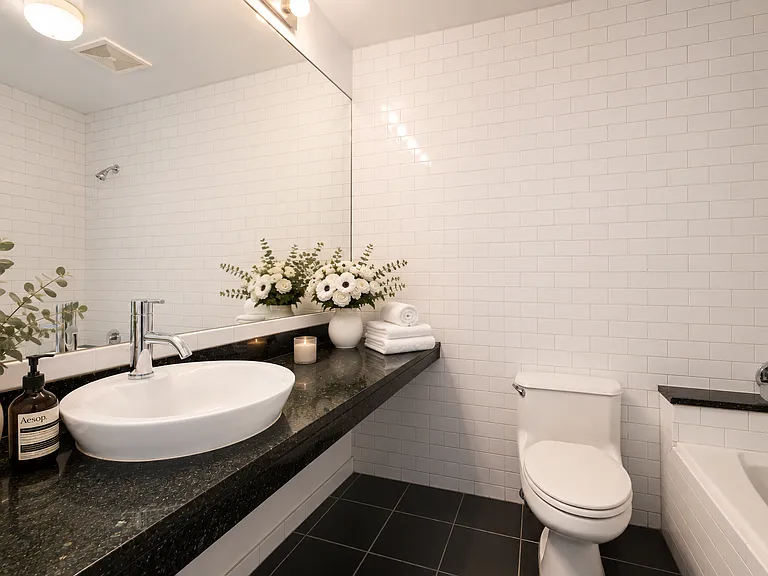 176 Johnson St #4G — Photo 4