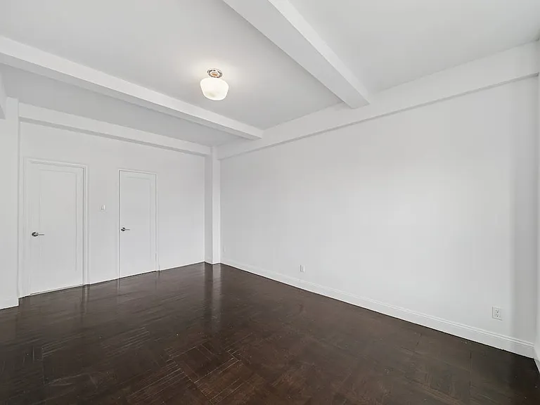 160 W 71st St #8K — Photo 12