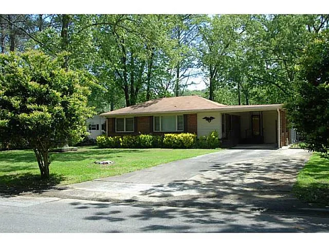 10 Elliott Cir photo 1