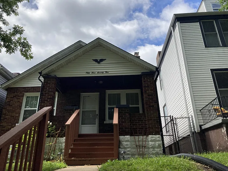 5374 Odell St — Photo 1