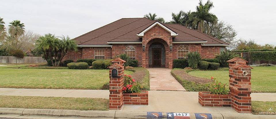 1st image of 1617 Sheri Lee Dr