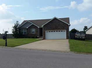 3181 Brook Hill Dr, Clarksville, TN 37042