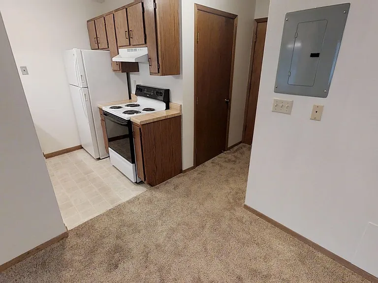 2310 Mortensen Pkwy — Photo 5