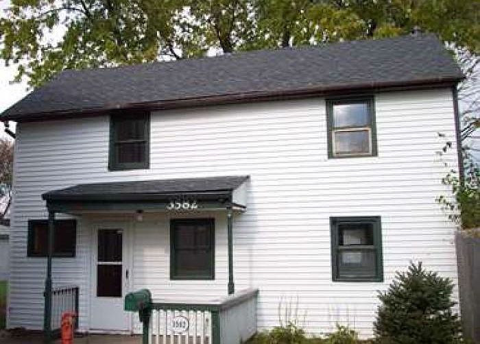 1st image of 3582 Park St