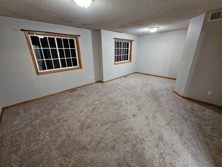 5407 Fawn Ct SE — Photo 9