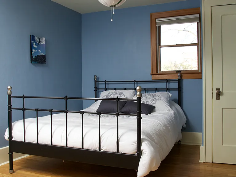 210 N Lafayette Ave — Photo 18