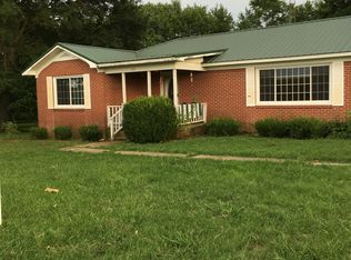 204 Taylor Rd, Bradford, TN 38316