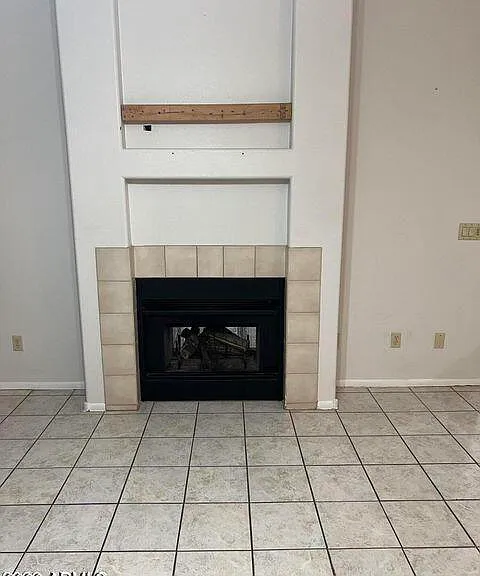 1080 E Flint St — Photo 4
