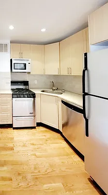 Rented by Corcoran | media 13