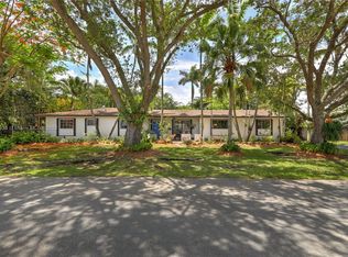 9720 SW 121st St, Miami, FL 33176