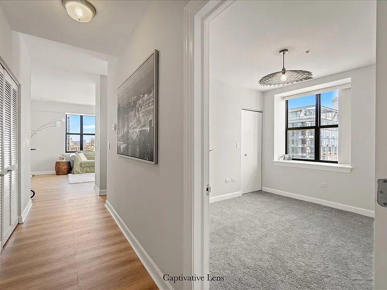 451 W Huron St #1507 — Photo 5
