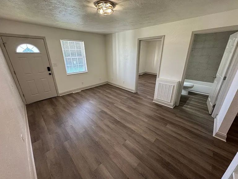 1155 McFarland St — Photo 4