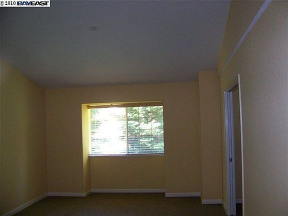 5th image of 7532 Oxford Cir