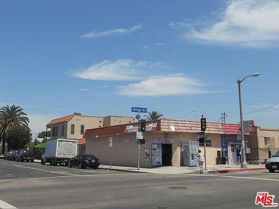 2nd image of 4348 S Budlong Ave