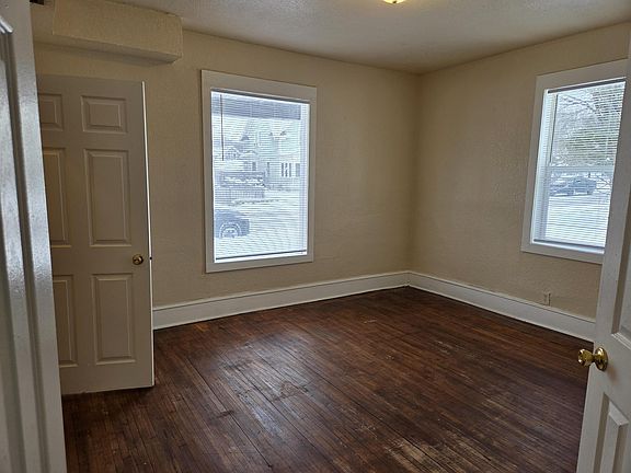 4th image of 2210 Penn Ave N