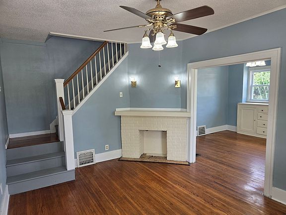 5th image of 2319 N Sheridan Rd