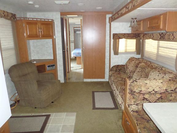3rd image of 220 Highway 441 SE