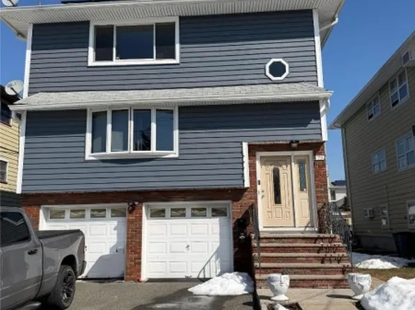 79 Hunter St, Lodi, NJ 07644