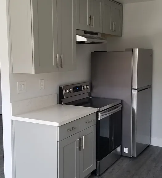 622 S Broadway — Photo 11